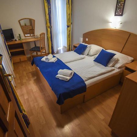 Amore Apartmanhaz Siófok Extérieur photo