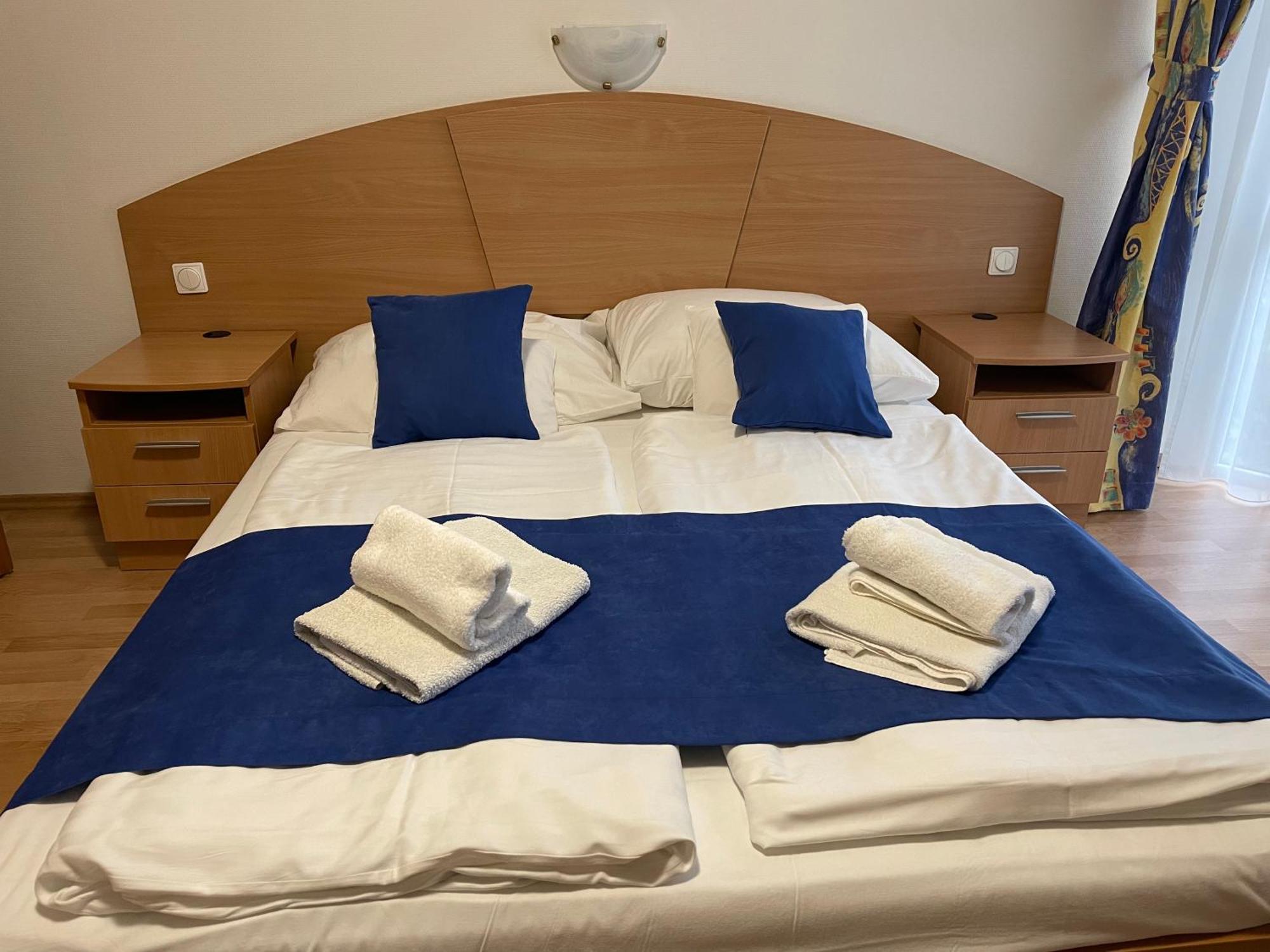 Amore Apartmanhaz Siófok Extérieur photo