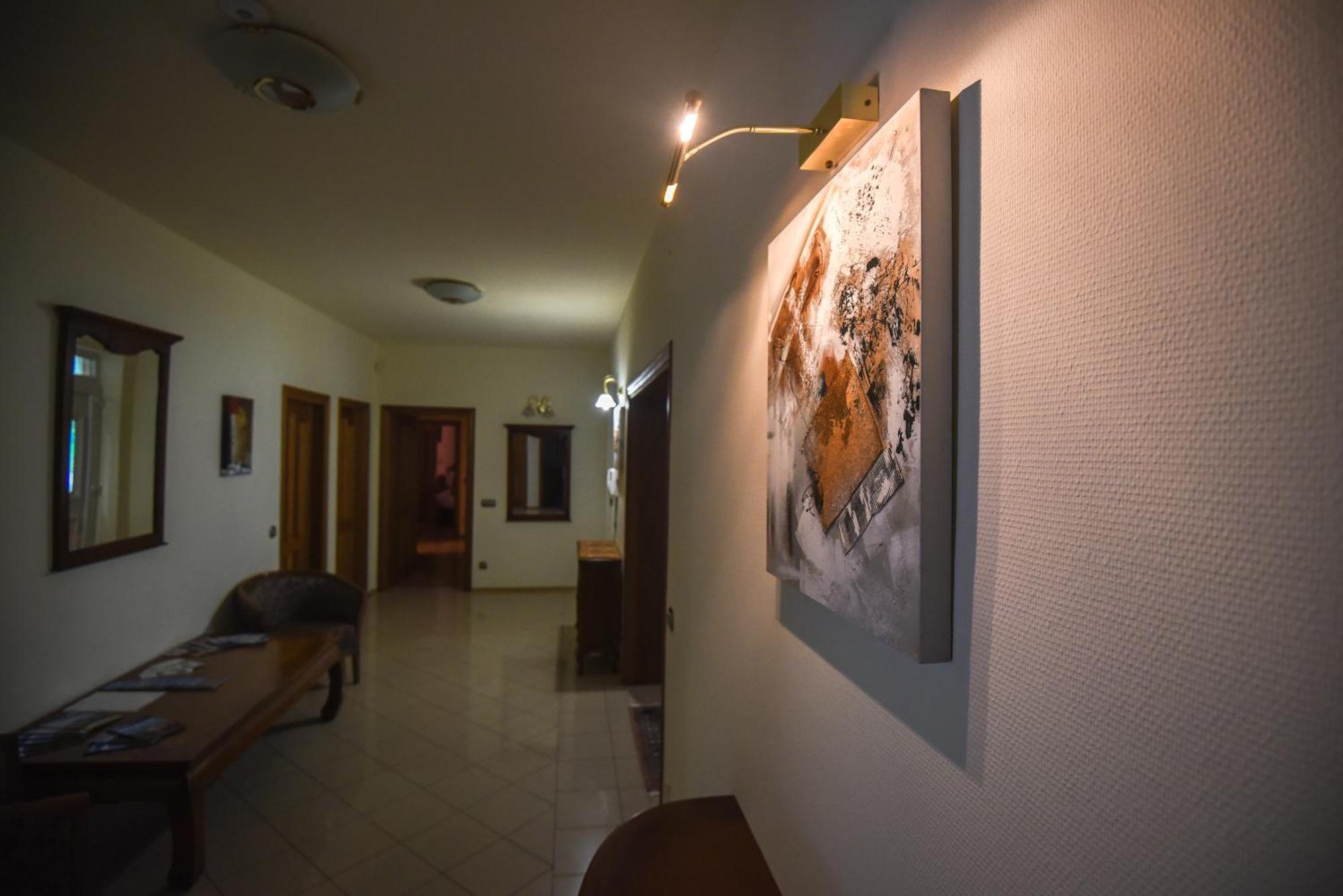 Amore Apartmanhaz Siófok Extérieur photo