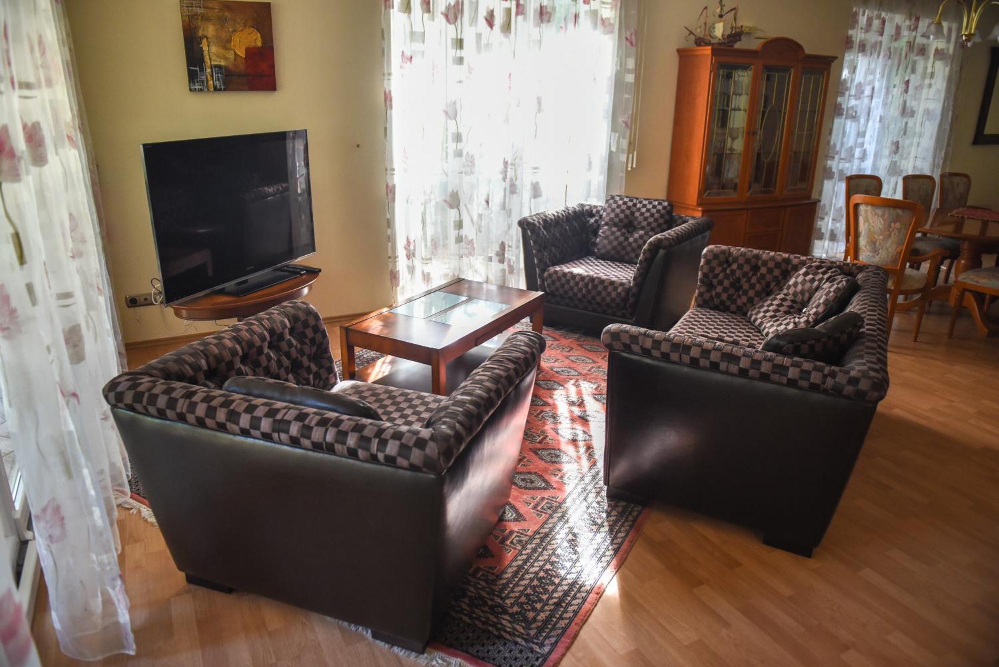 Amore Apartmanhaz Siófok Extérieur photo