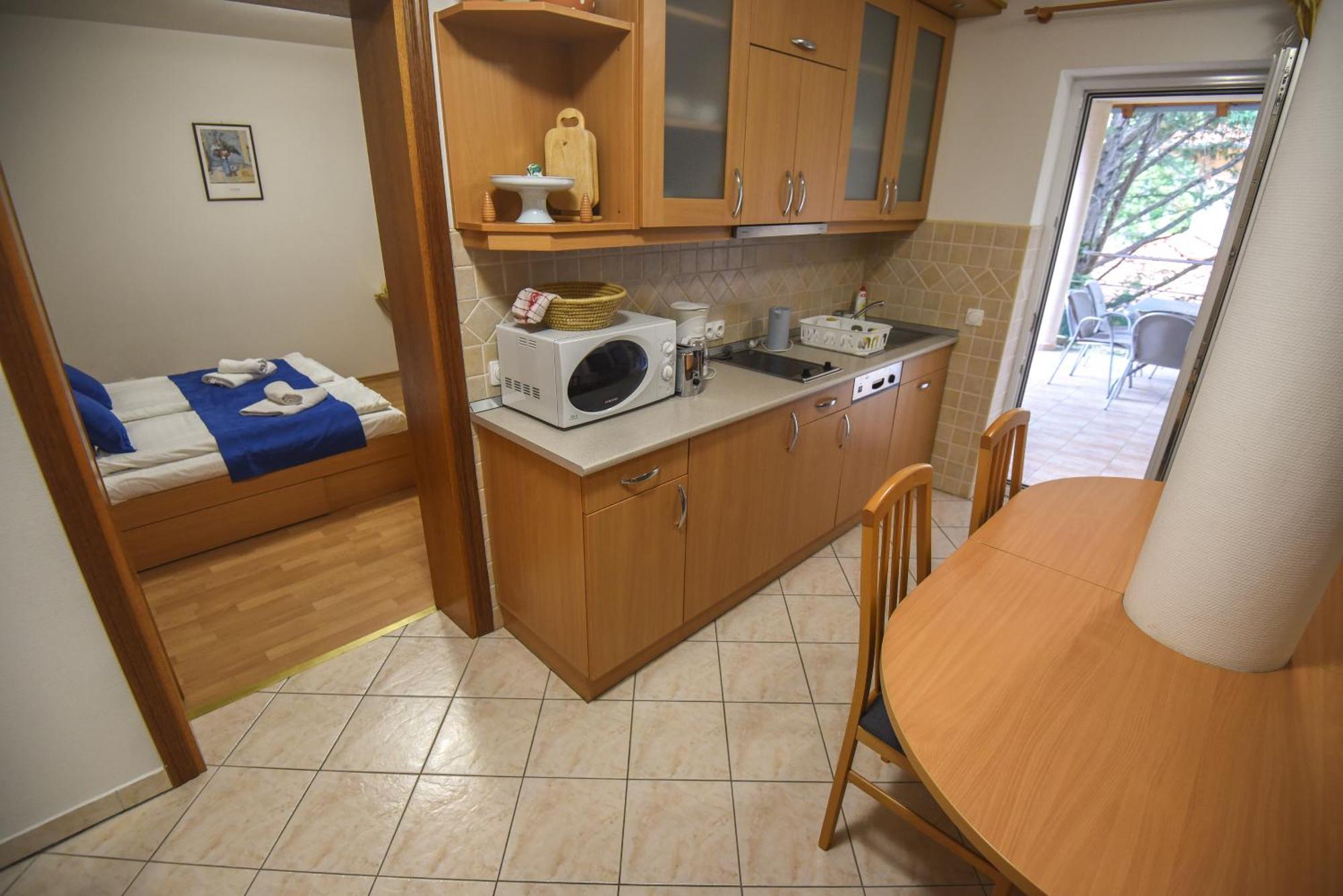 Amore Apartmanhaz Siófok Extérieur photo
