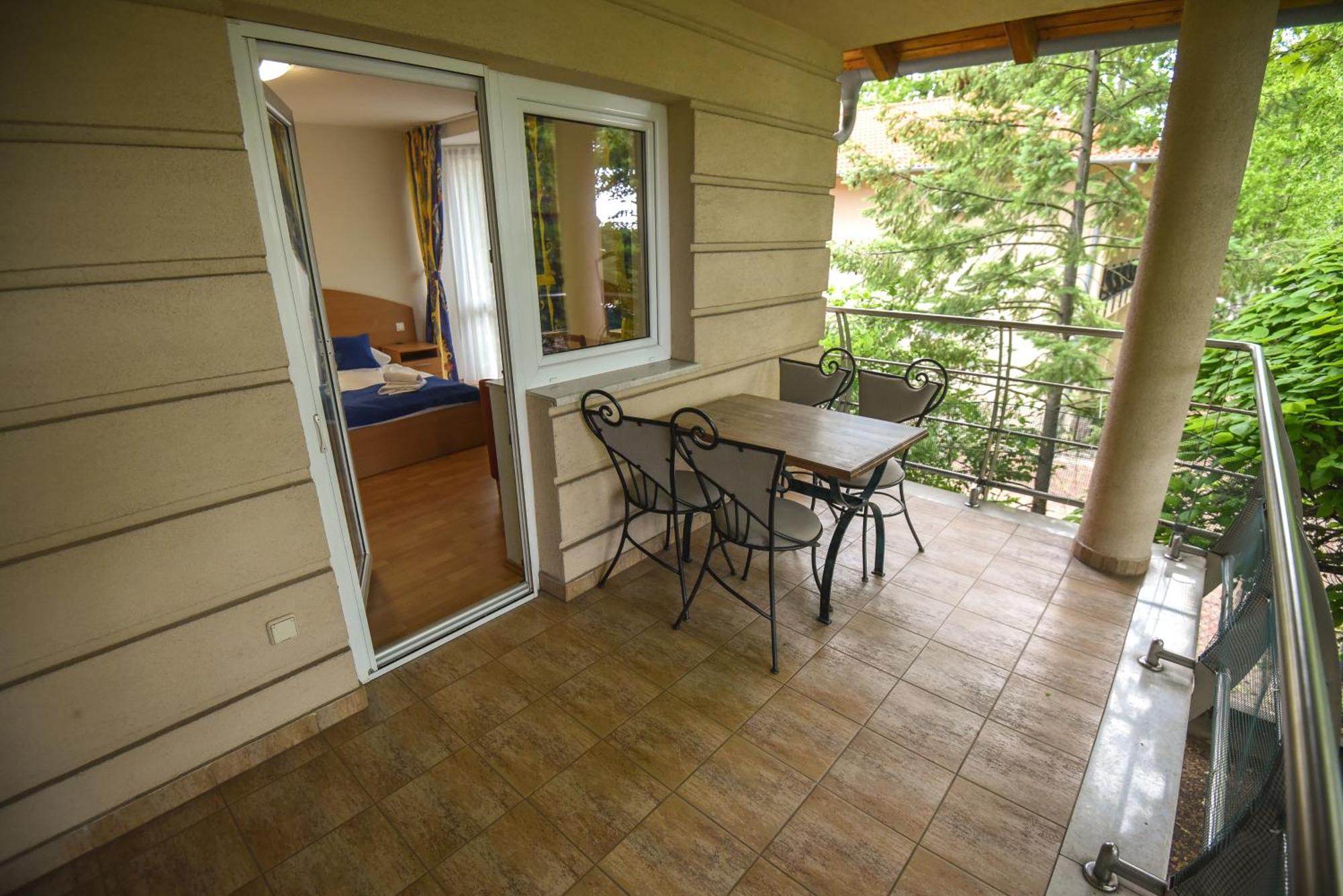 Amore Apartmanhaz Siófok Extérieur photo
