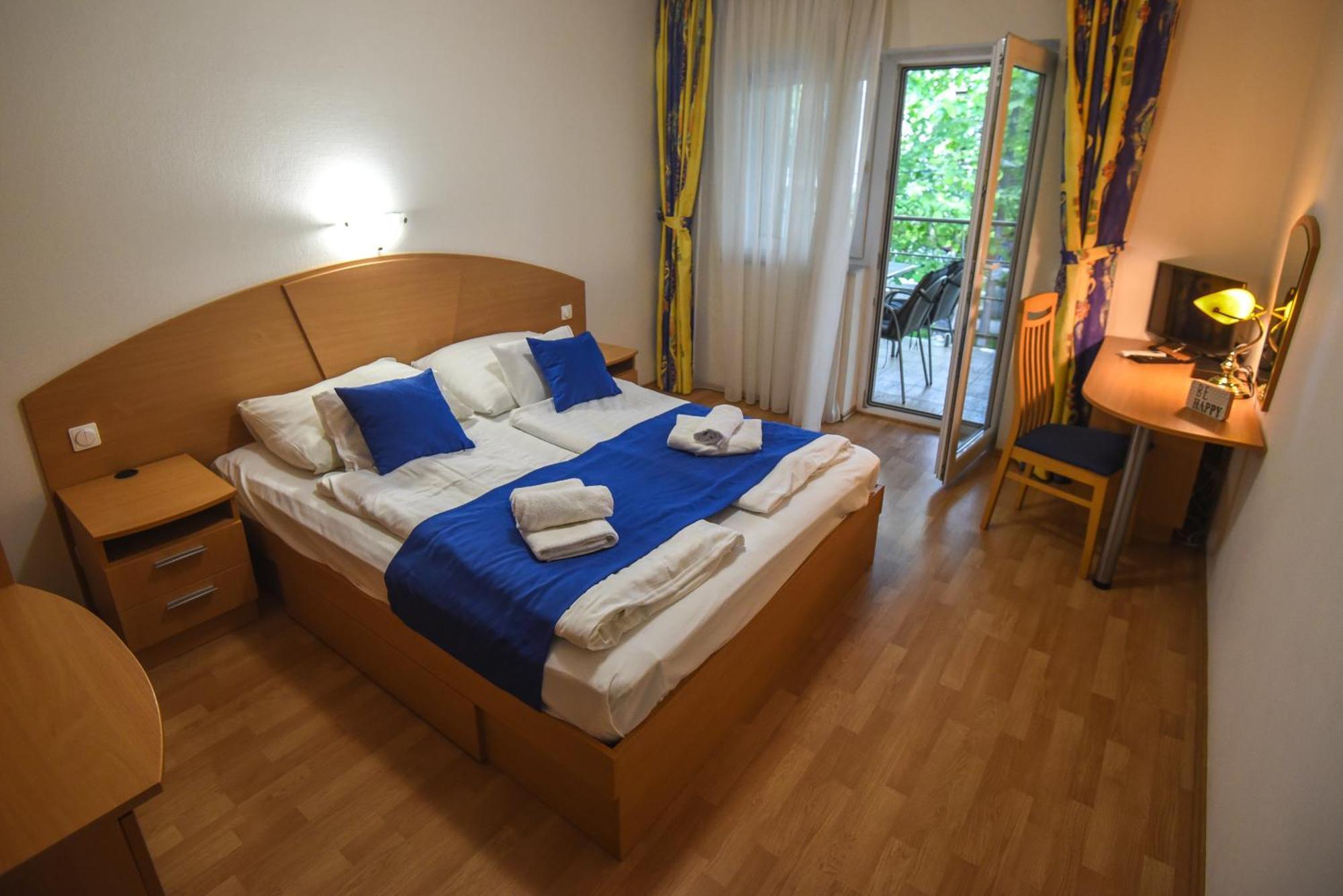 Amore Apartmanhaz Siófok Extérieur photo