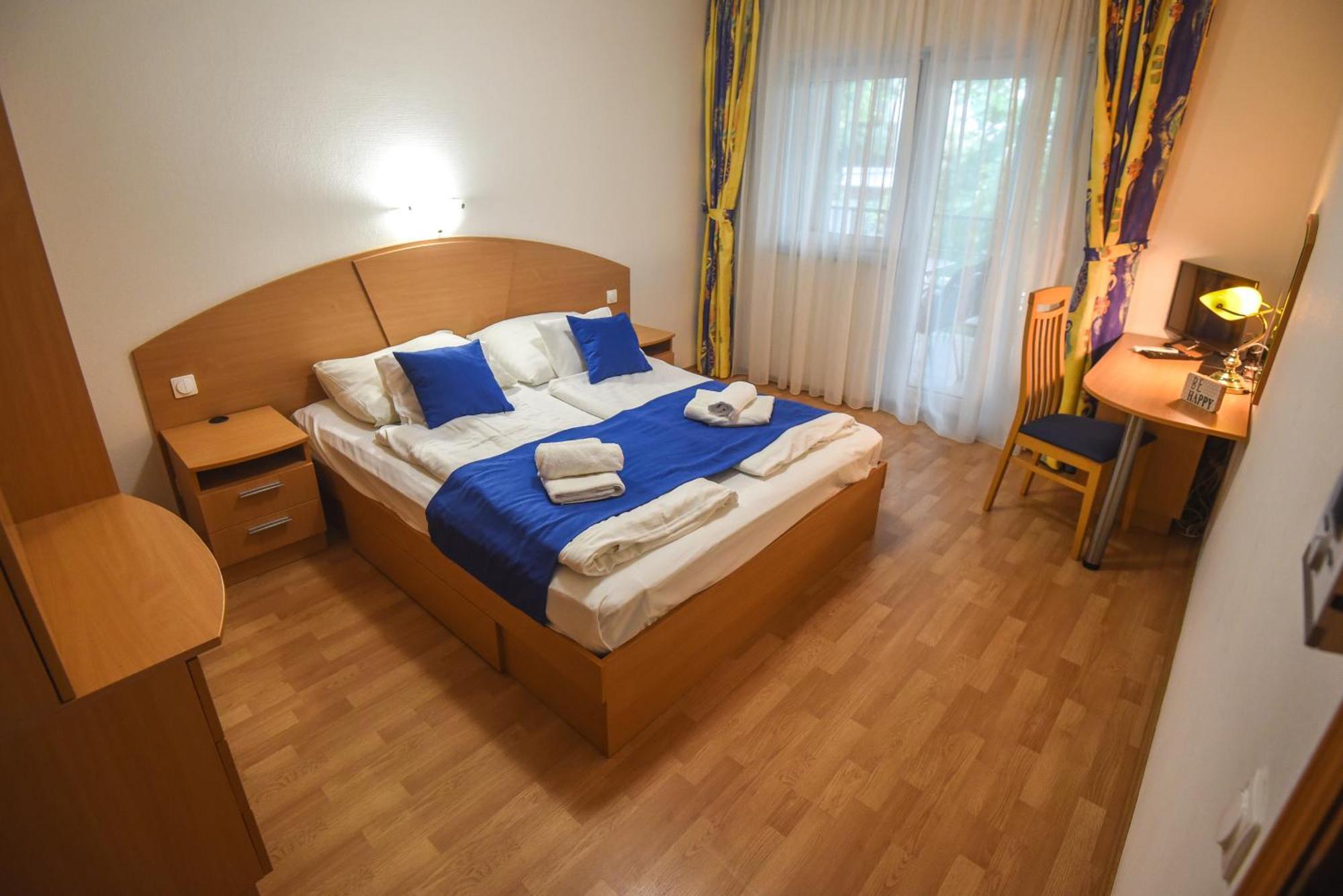 Amore Apartmanhaz Siófok Extérieur photo