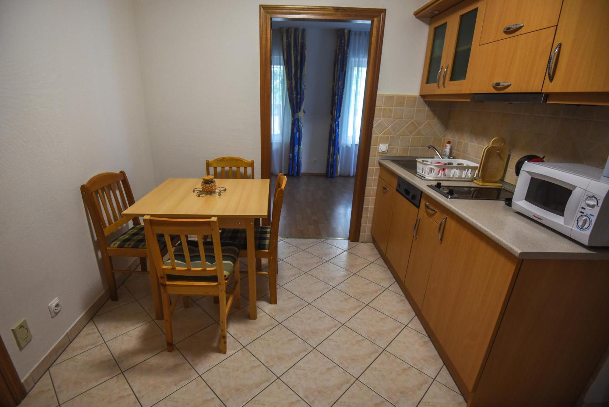 Amore Apartmanhaz Siófok Extérieur photo
